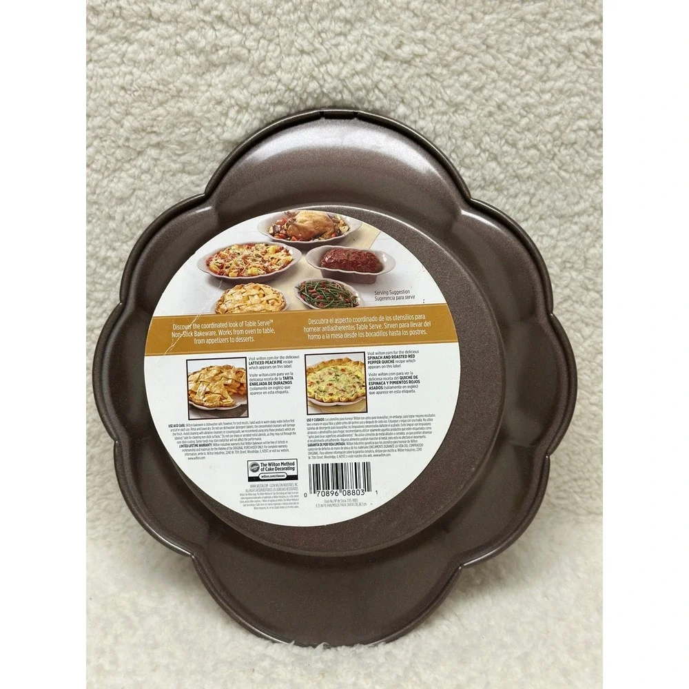 Wilton Table Serve Pie Pan Beige Scalloped Non-Stick 9.75 Inch Bakeware